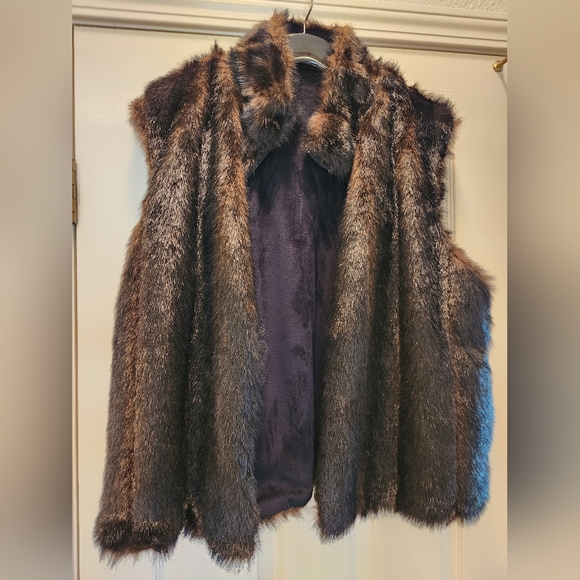 Jackets & Blazers - Faux fur vest